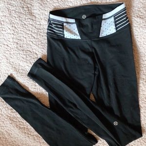 lulu lemon full-length black leggings